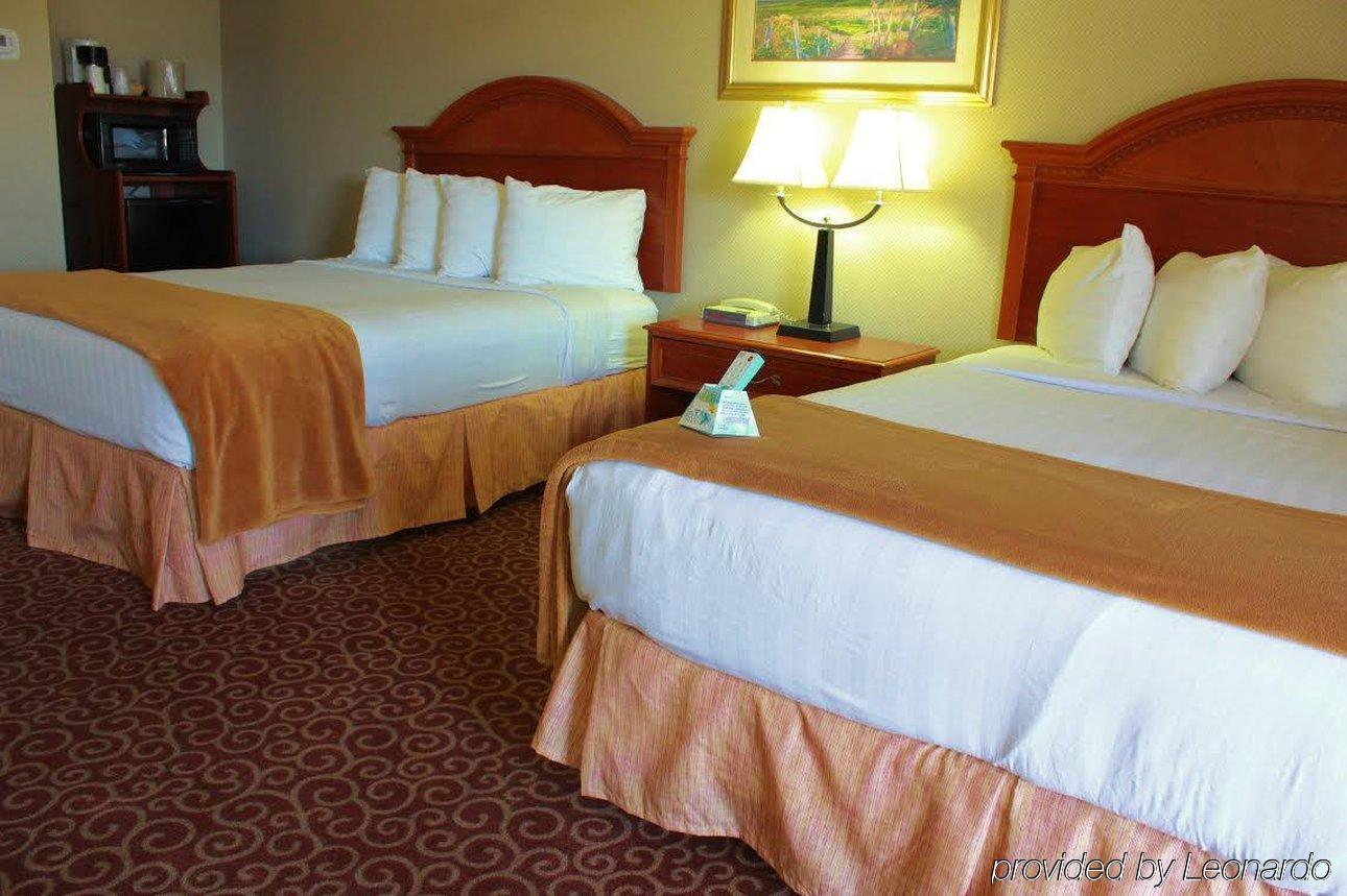 Red Arrow Inn & Suites, A Travelodge By Wyndham Montrose Εξωτερικό φωτογραφία