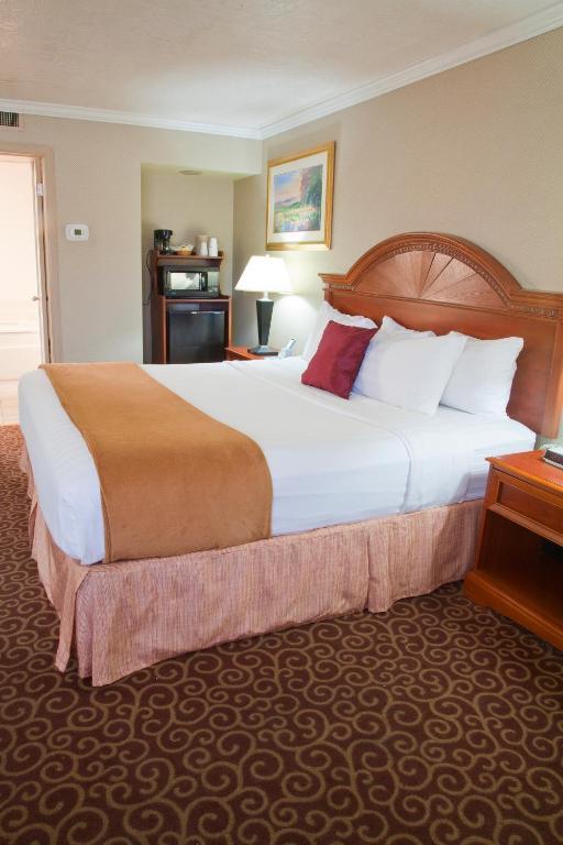 Red Arrow Inn & Suites, A Travelodge By Wyndham Montrose Δωμάτιο φωτογραφία